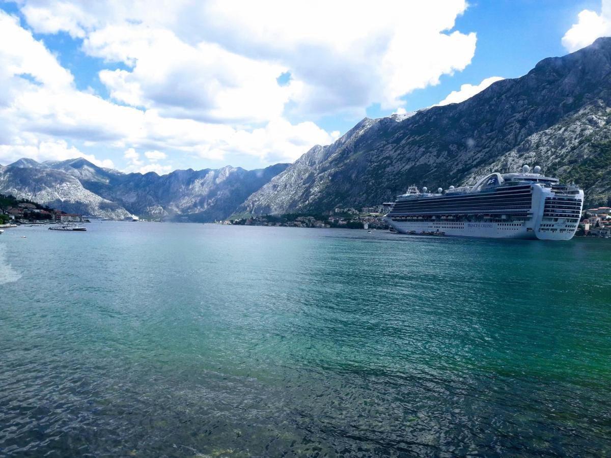Bayview Apartments Tivat Montenegro Eksteriør bilde